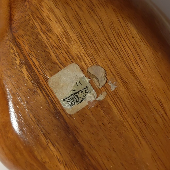 Vintage set of Monkey Pod salad plates pineapple shaped bowl and scalloped bowl - Picture 3 of 10